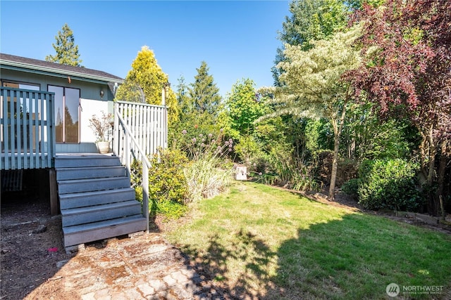 17 Jeffery Pl, Longview, WA 98632 - view of green lawn featuring a wooden deck