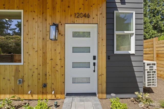 12046 5th Ave NE, Seattle, WA 98125 - property entrance