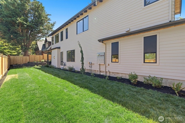 233 19th Ave, Kirkland, WA 98033 - rear view of house with a fenced backyard
