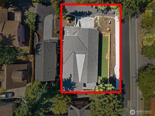 233 19th Ave, Kirkland, WA 98033 - aerial overview of property's location with property boundaries highlighted