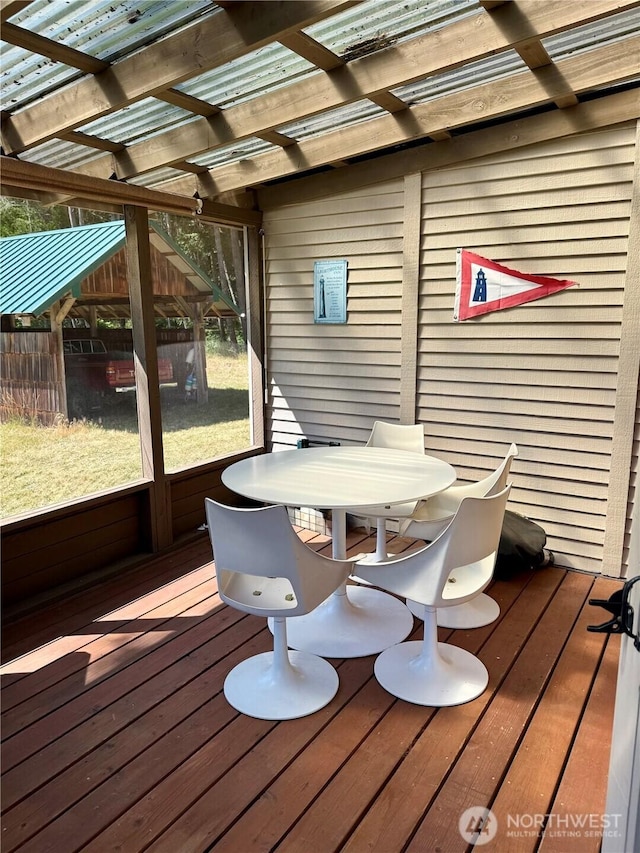 108 N Airport Way, Friday Harbor, WA 98250 - view of sunroom / solarium