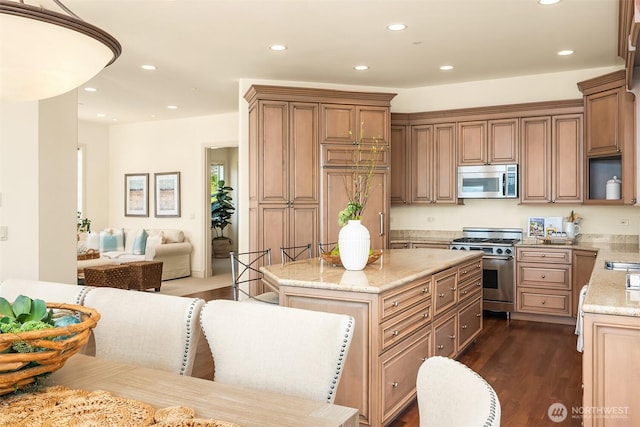 830 W Lake Sammamish Pkwy NE, Bellevue, WA 98008 - photo 9
