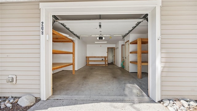 208 Sagebrook Ln, Cle Elum, WA 98922 - garage with a garage door opener