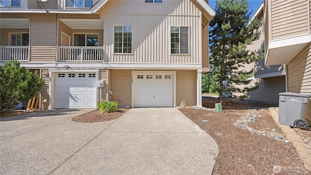 208 Sagebrook Ln, Cle Elum, WA 98922 - view of front of home with driveway, a garage, and board and batten siding