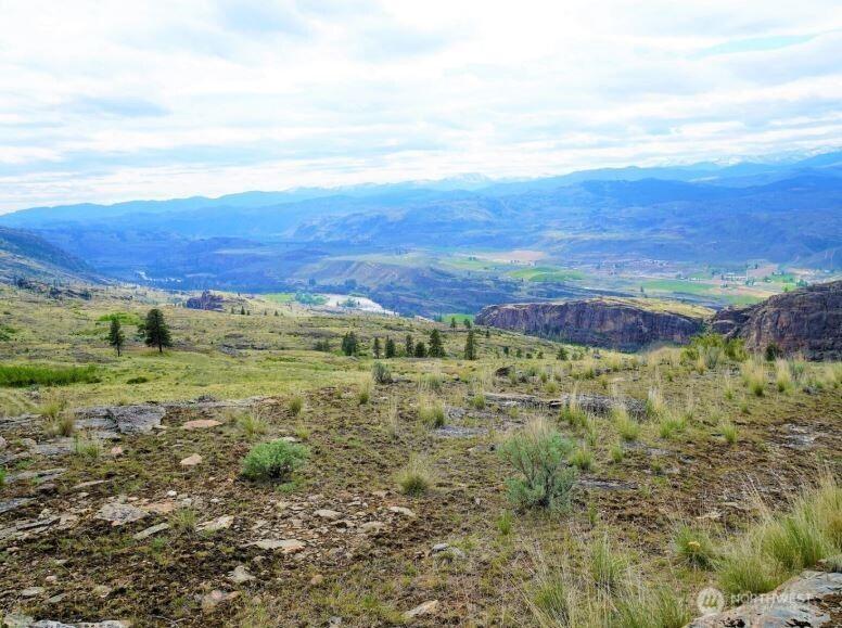 10 Mclaughlin Canyon Rd, Tonasket, WA 98855