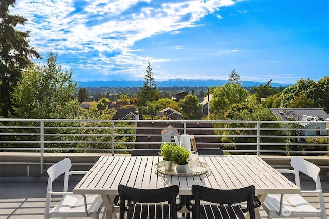 8295 5th Ave NE, Seattle, WA 98115 - photo 2