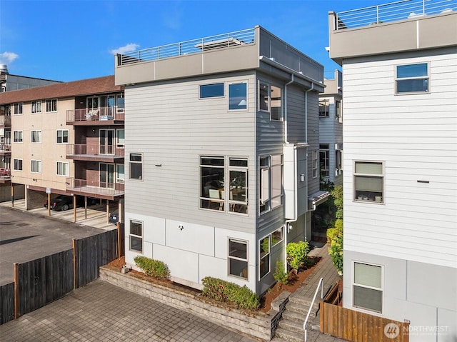 8295 5th Ave NE, Seattle, WA 98115 - photo 3