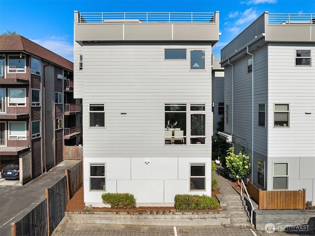 8295 5th Ave NE, Seattle, WA 98115 - photo 4