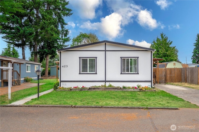 4248 A St SE Unit 423, Auburn, WA 98002 - view of front of property with crawl space and driveway