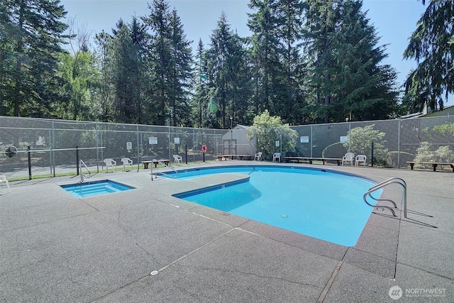 421 S 321st Pl Unit C4, Federal Way, WA 98003 - community pool featuring a patio area