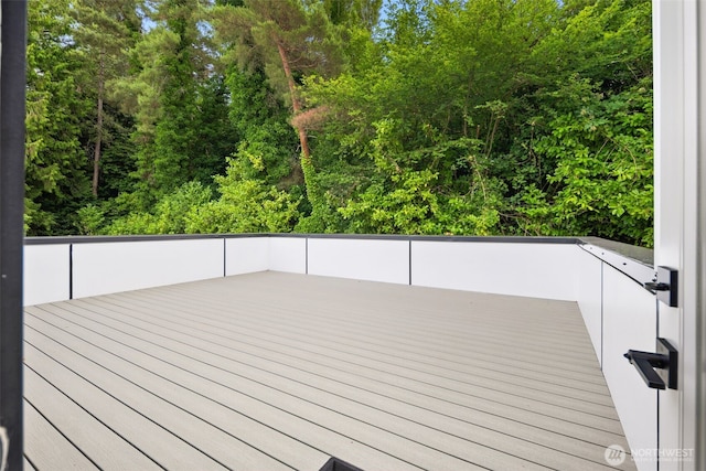 9694 51st Ave S, Seattle, WA 98118 - view of wooden terrace