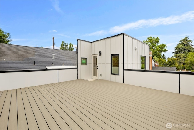 9694 51st Ave S, Seattle, WA 98118 - view of deck