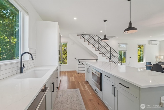 8020 17th Ave NW, Seattle, WA 98117 - photo 9