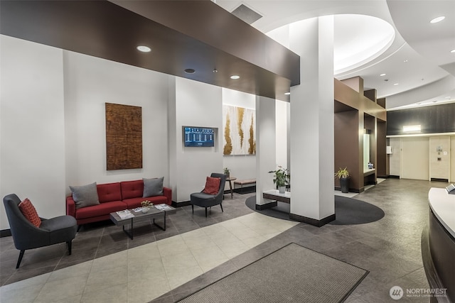 2607 Western Ave Unit 655, Seattle, WA 98121 - common area featuring recessed lighting