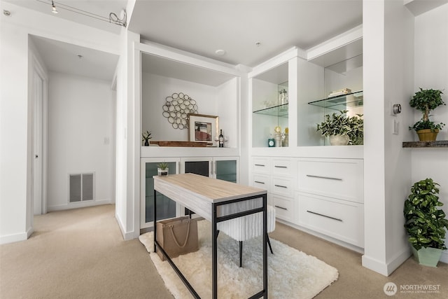 2607 Western Ave Unit 655, Seattle, WA 98121 - corridor with light carpet