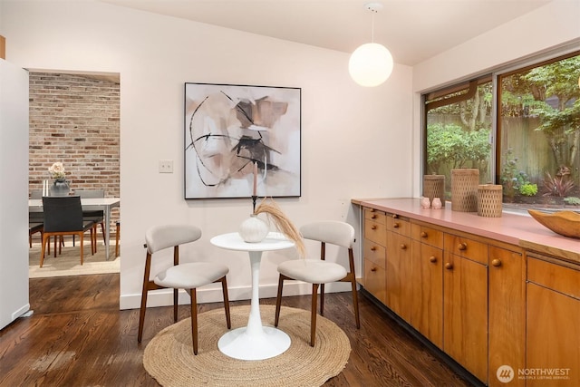 4148 Boulevard Pl, Mercer Island, WA 98040 - sitting room with dark wood-type flooring