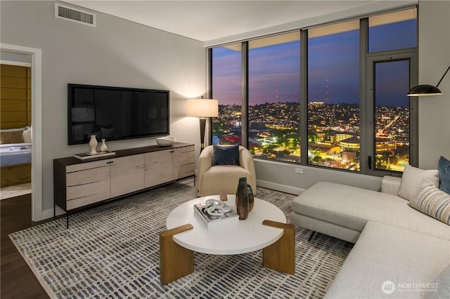 2510 6th Ave Unit 2809, Seattle, WA 98121 - view of living area