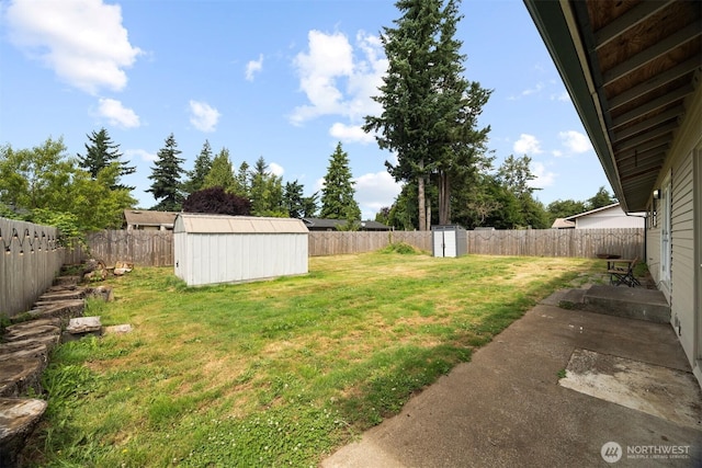 6819 Braker Way, Lynden, WA 98264 - fenced backyard featuring a storage shed