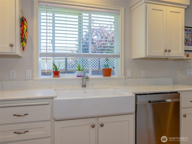 501 Summer Breeze Ln, Sequim, WA 98382 - kitchen with dishwasher, white cabinets, and light countertops