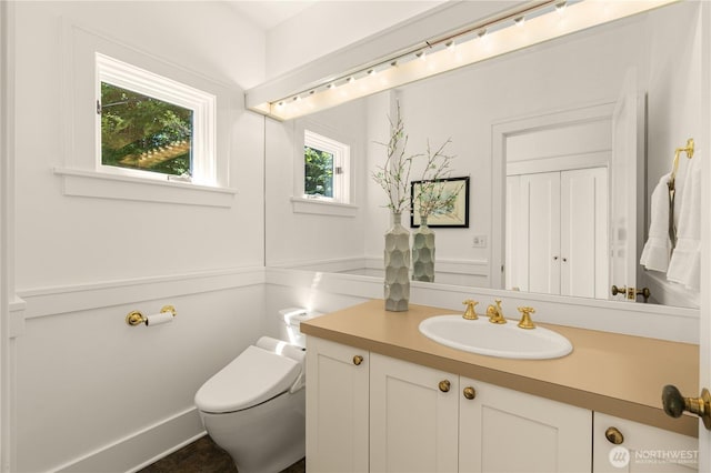 1515 2nd Ave W, Seattle, WA 98119 - bathroom featuring toilet and vanity