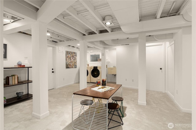 1515 2nd Ave W, Seattle, WA 98119 - finished below grade area with washing machine and dryer and light colored carpet
