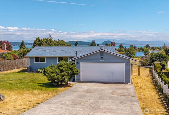 699 Maplewood Loop, Oak Harbor, WA 98277 - photo 1