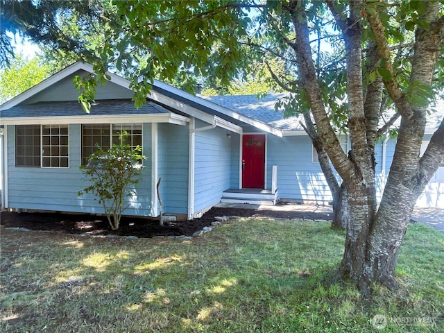 1430 Welling Rd, Bellingham, WA 98226 - single story home featuring a shingled roof and a front yard
