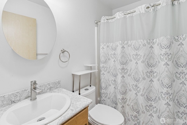 17701 Vine Ln SE, Yelm, WA 98597 - full bathroom with vanity and a shower with curtain