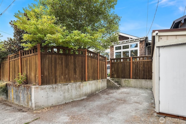 5526 34th Ave NE, Seattle, WA 98105 - view of patio / terrace