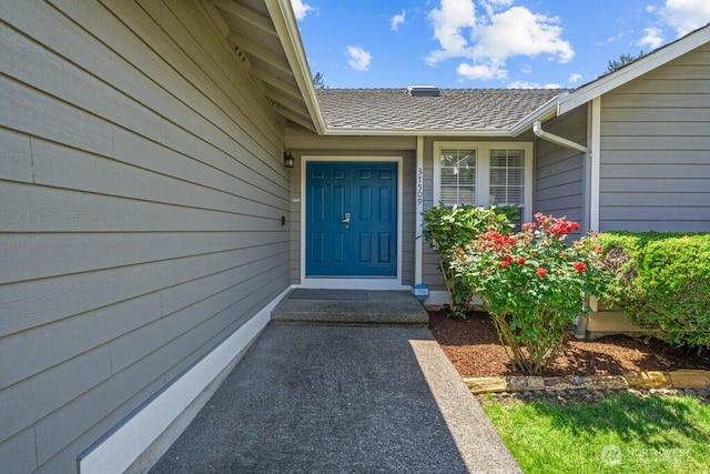 37509 21st Ave S, Federal Way, WA 98003 - entrance to property featuring a shingled roof