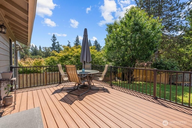 37509 21st Ave S, Federal Way, WA 98003 - deck with outdoor dining area and a fenced backyard