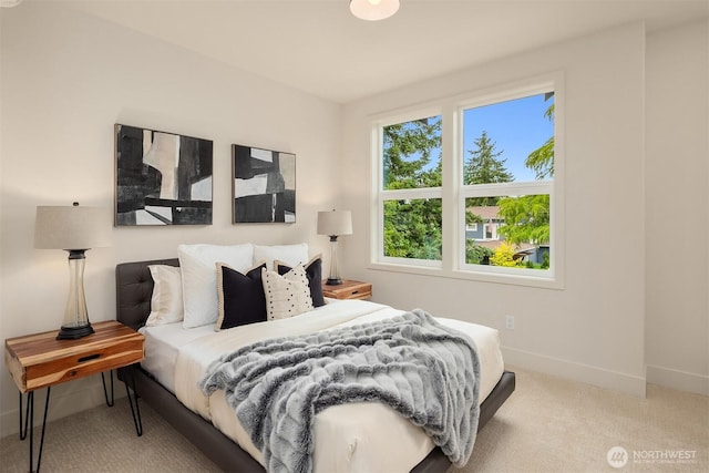 819 18th Ave W, Kirkland, WA 98033 - carpeted bedroom featuring baseboards