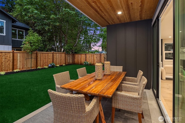 819 18th Ave W, Kirkland, WA 98033 - view of fenced backyard