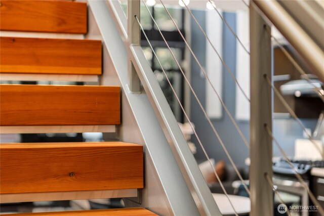 2911 2nd Ave Unit 120, Seattle, WA 98121 - view of stairs