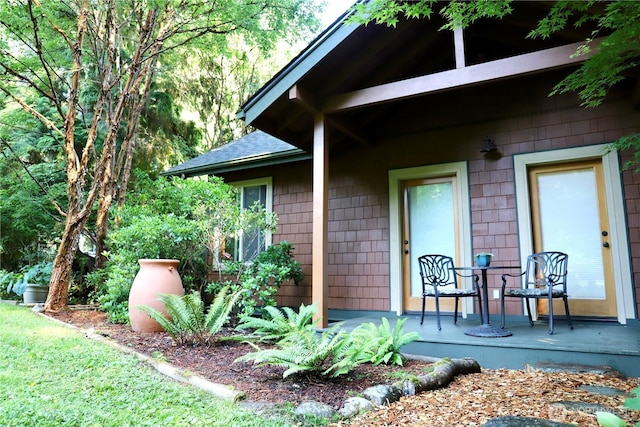 22307 E Lost Lake Rd, Snohomish, WA 98296 - property entrance featuring a shingled roof
