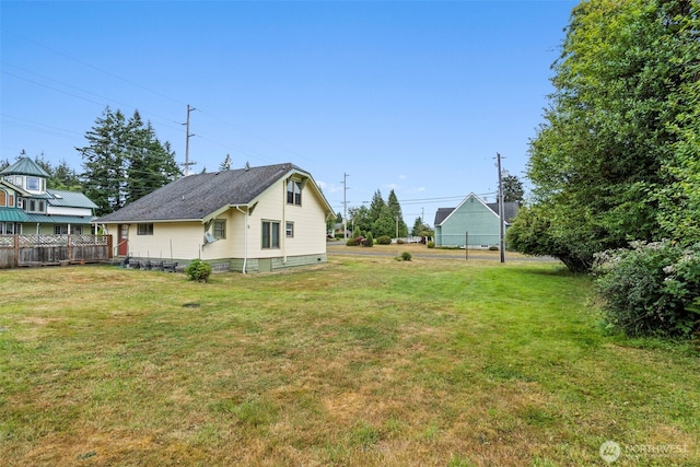 802 May St, Raymond, WA 98577 - view of yard