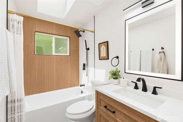 331 137th St SW, Everett, WA 98208 - bathroom featuring vanity, shower / bath combo with shower curtain, and a skylight