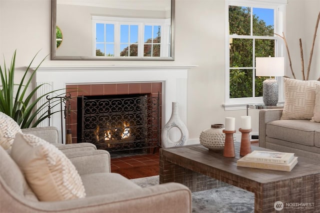 1915 35th Ave W, Seattle, WA 98199 - living room featuring a tiled fireplace