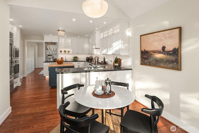 1915 35th Ave W, Seattle, WA 98199 - dining area featuring recessed lighting and dark wood finished floors