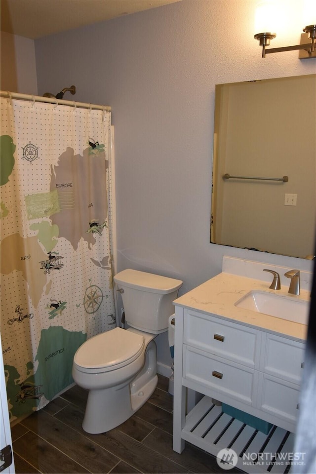4201 Mckinley St NE, Lacey, WA 98516 - full bath featuring wood finish floors, vanity, and curtained shower
