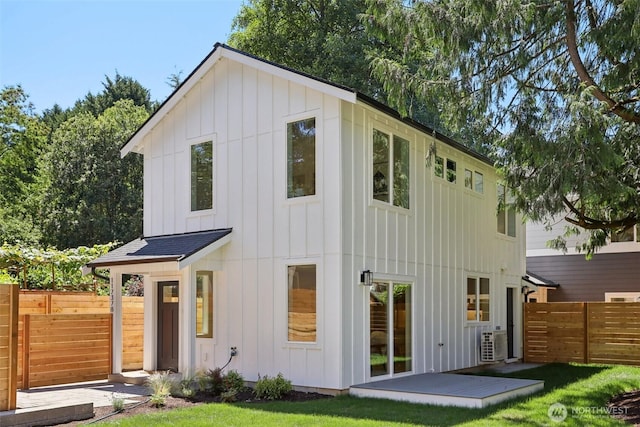 11737 38th Ave NE Unit B, Seattle, WA 98125 - view of front of property featuring board and batten siding