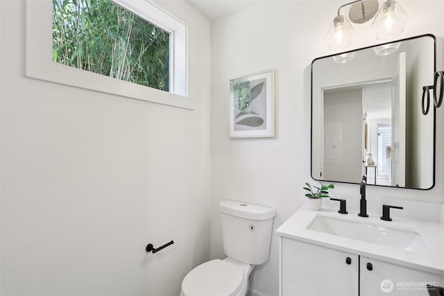 11737 38th Ave NE Unit B, Seattle, WA 98125 - bathroom with toilet and vanity