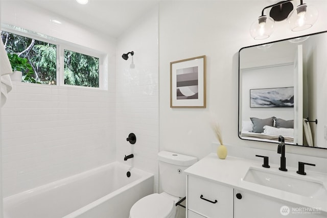 11737 38th Ave NE Unit B, Seattle, WA 98125 - full bathroom with vanity and shower / washtub combination