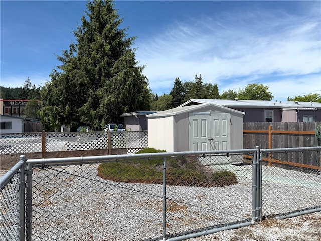 1200 Lincoln St Unit 418, Bellingham, WA 98229 - fenced yard with a shed and a gate