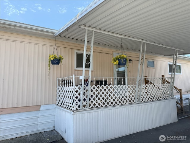 1200 Lincoln St Unit 418, Bellingham, WA 98229 - view of porch