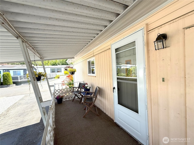 1200 Lincoln St Unit 418, Bellingham, WA 98229 - view of covered porch