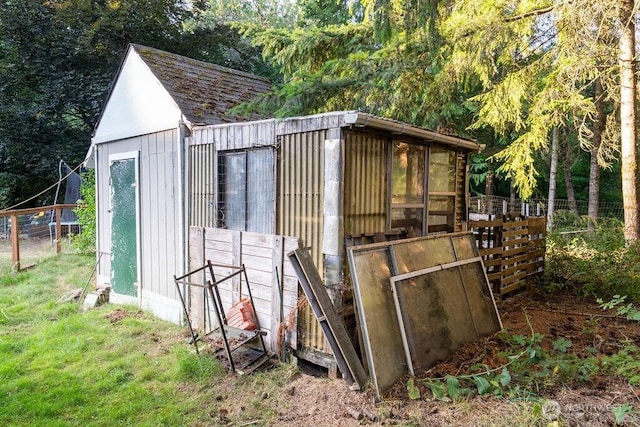 636 Nevil Rd, Winlock, WA 98596 - view of outdoor structure