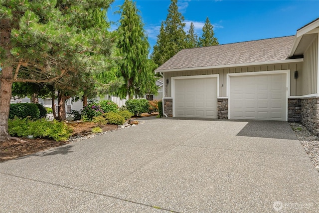 9002 Gleneagle Dr, Blaine, WA 98230 - garage with driveway