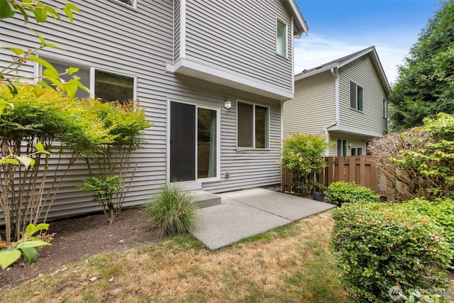 21270 40th Way S Unit 35, Seatac, WA 98198 - rear view of property with a patio area