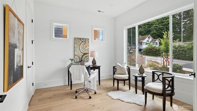 1118 N 34th St, Renton, WA 98056 - office space featuring wood finished floors and baseboards